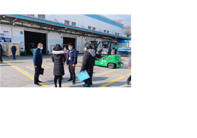 【美邦資訊】廣州市商務(wù)局吳毅主任帶隊(duì)蒞臨我司廣州分公司港車作業(yè)點(diǎn)檢查指導(dǎo)疫情防控工作。